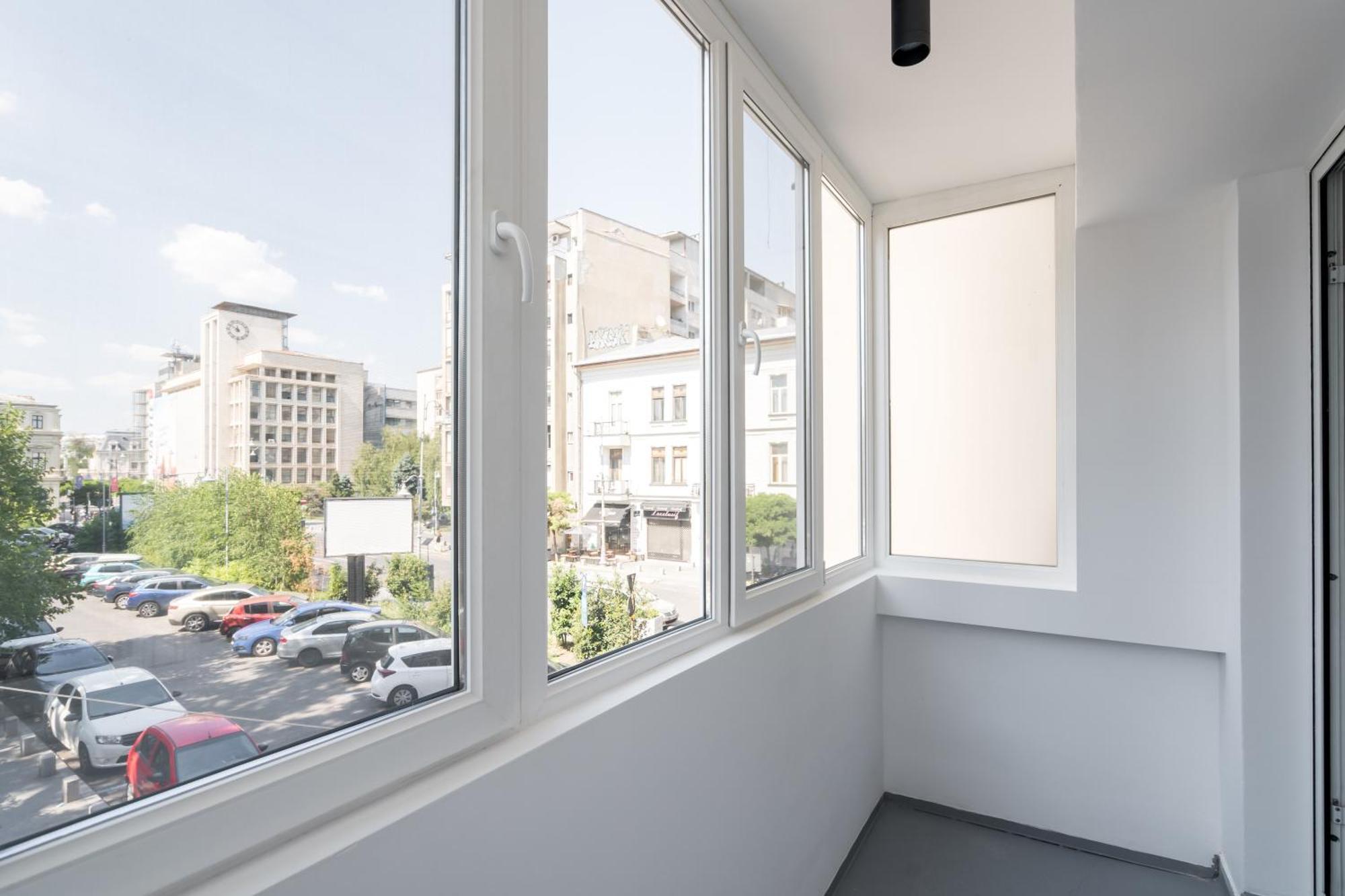 Majestic Downtown Apartment Бухарест Экстерьер фото